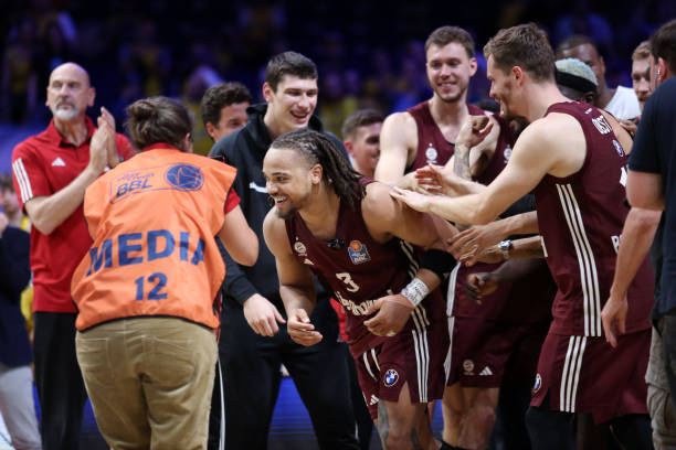 求奋斗于国 求奋斗于国