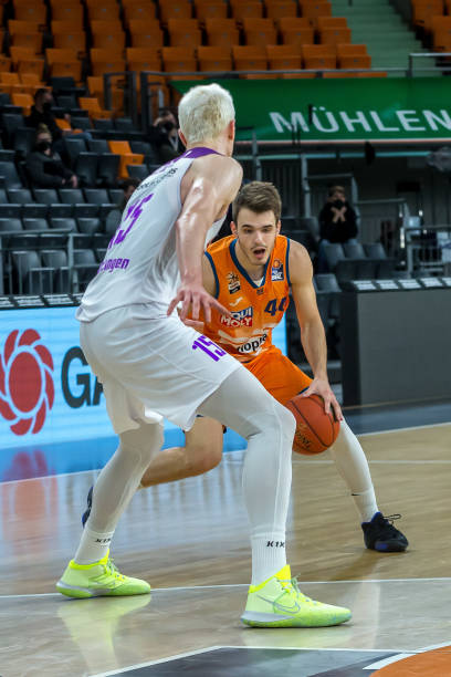 诺伊尔第一 诺伊尔第一